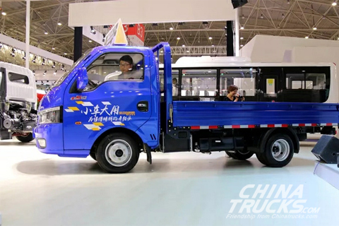 Dongfeng Tuyi camion léger essence — camion léger, photo 3
