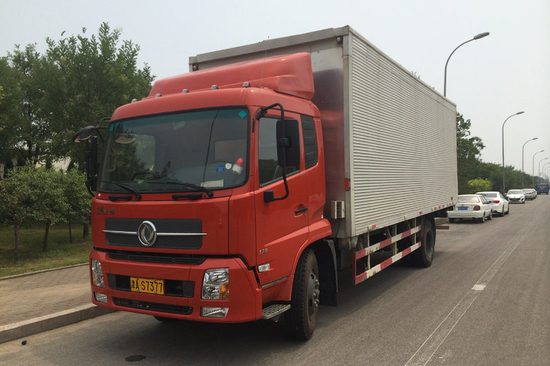 Dongfeng KR fourgon 4x2 180 ch