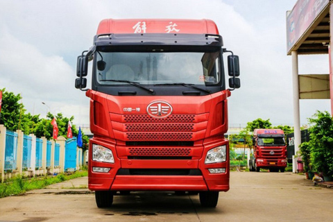 FAW Jiefang JH6 tracteur 460 ch