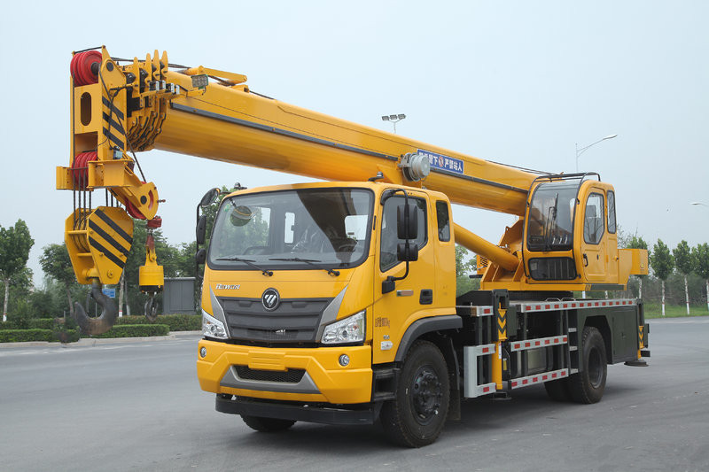 Foton Rowor Dajingang ES5 camion-grue 4x2 160 ch