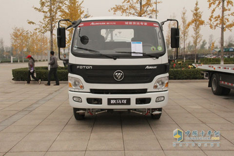 Foton Aumark arroseuse 4x2 141 ch (BSZ5083GSSC4T033)