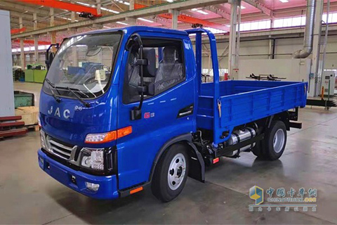 JAC D50AT camion léger 95 ch