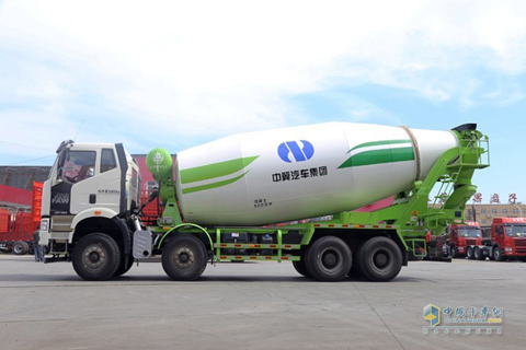FAW Jiefang J6P malaxeur 8x4 390 ch — camion malaxeur 8x4, photo 5