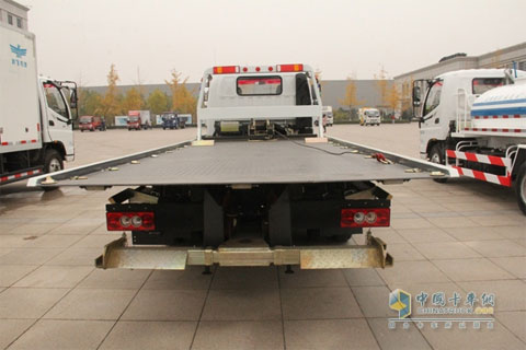 Foton Aumark dépanneuse 4x2 154 ch — camion spécial 4x2, photo 5