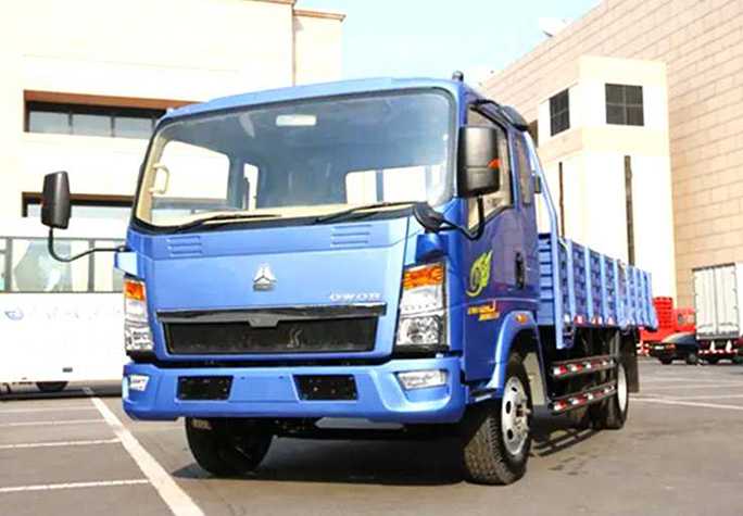 Sinotruk Howo porteur 4x2 10 t 116 ch — camion porteur 4x2, photo 2