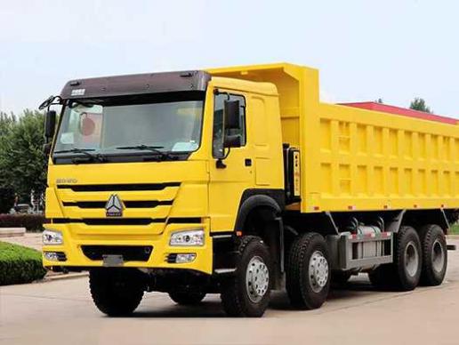 Sinotruk Howo benne 8x4 266 à 430 ch