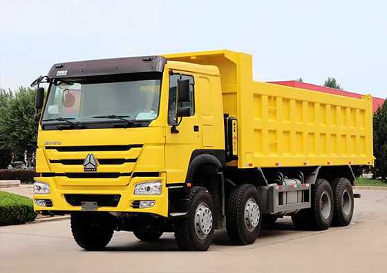 Sinotruk Howo benne 8x4 266 à 430 ch — camion benne 8x4, photo 2