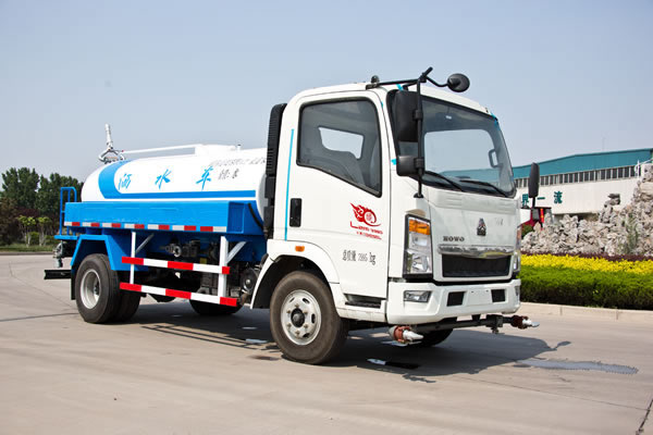 Sinotruk Howo citerne à eau 4x2 160 ch — camion-citerne à eau 4x2, photo 3