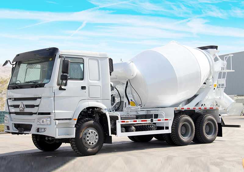 Sinotruk Howo malaxeur 336 ch — camion malaxeur, photo 2