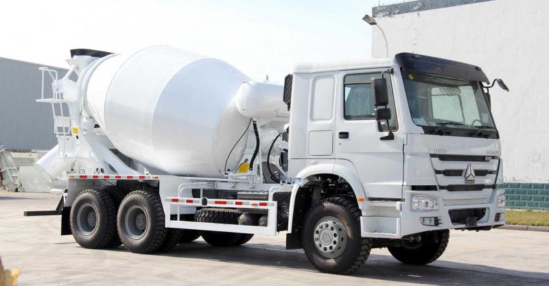 Sinotruk Howo malaxeur 336 ch — camion malaxeur, photo 3