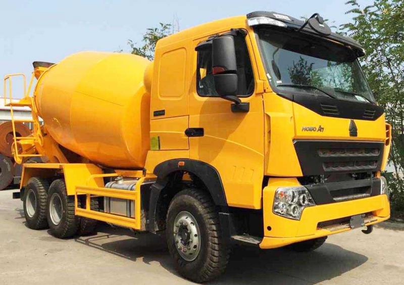 Sinotruk Howo A7 malaxeur 6x4 371 ch — camion malaxeur 6x4, photo 2