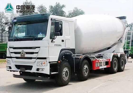 Sinotruk Howo malaxeur 8x4 371 ch (ZZ1317N3667A) — camion malaxeur 8x4, photo 5
