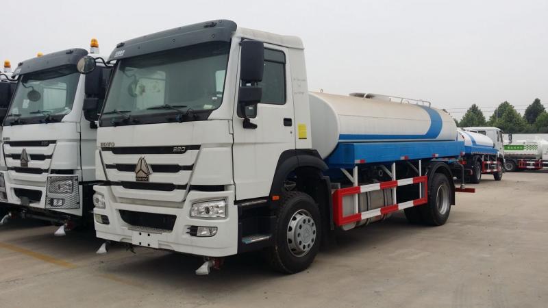 Sinotruk Howo citerne à eau 15 m³ 350 ch — camion-citerne à eau, photo 2