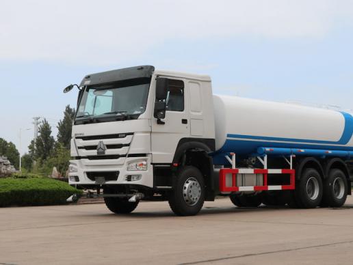 Sinotruk Howo citerne à eau 6x4 20 m³ 336 ch